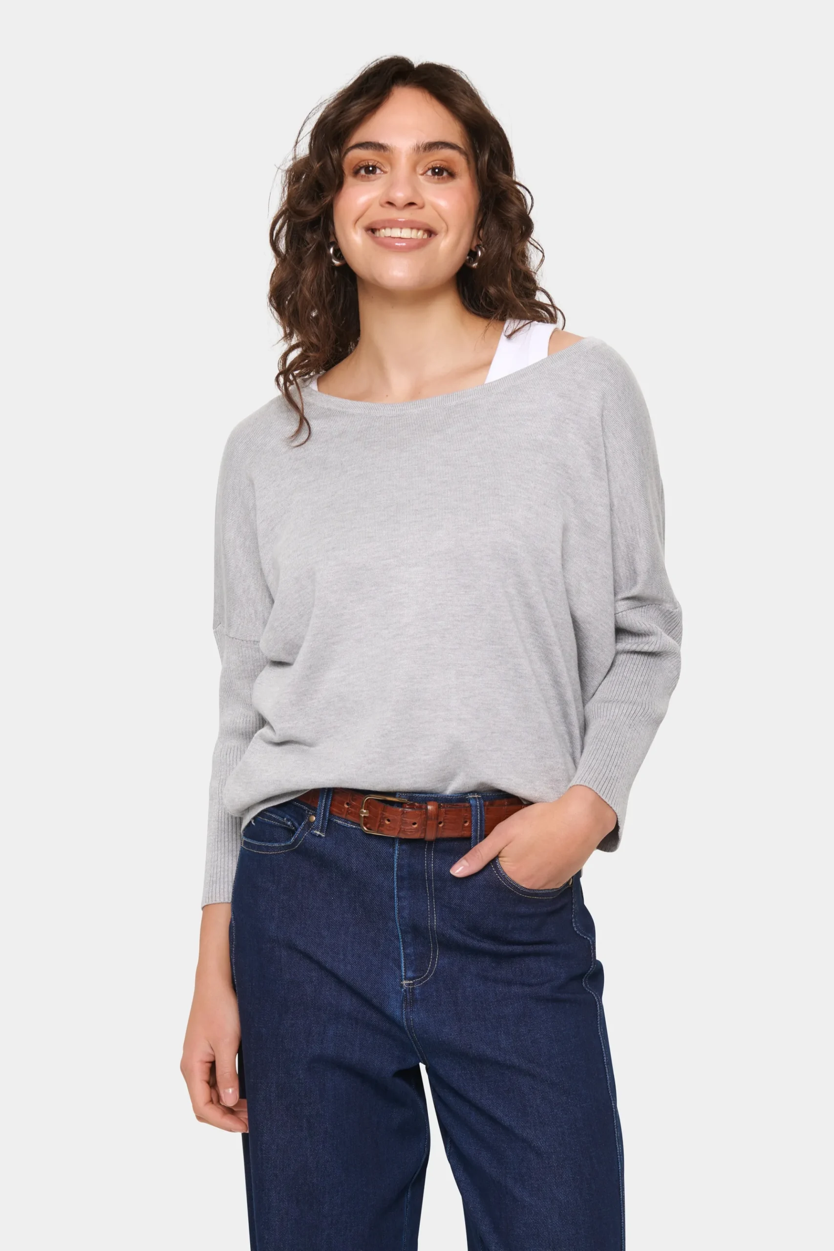 MilaSZ R-Neck Pullover